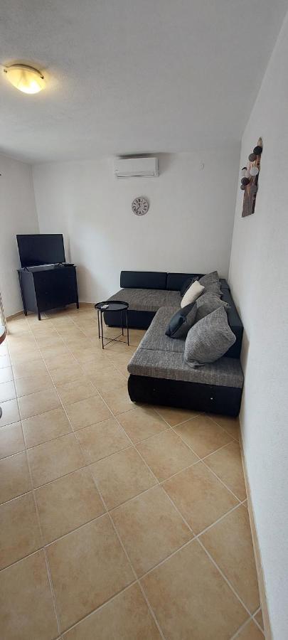 Apartments Radic Rogoznica  Bagian luar foto