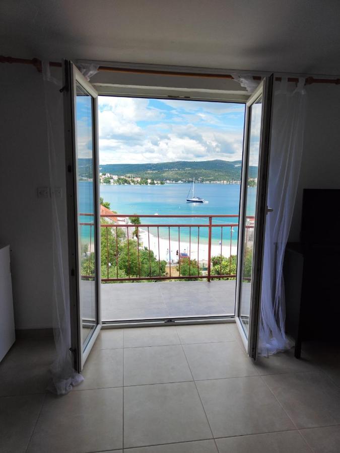 Apartments Radic Rogoznica  Bagian luar foto
