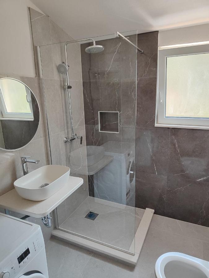 Apartments Radic Rogoznica  Bagian luar foto