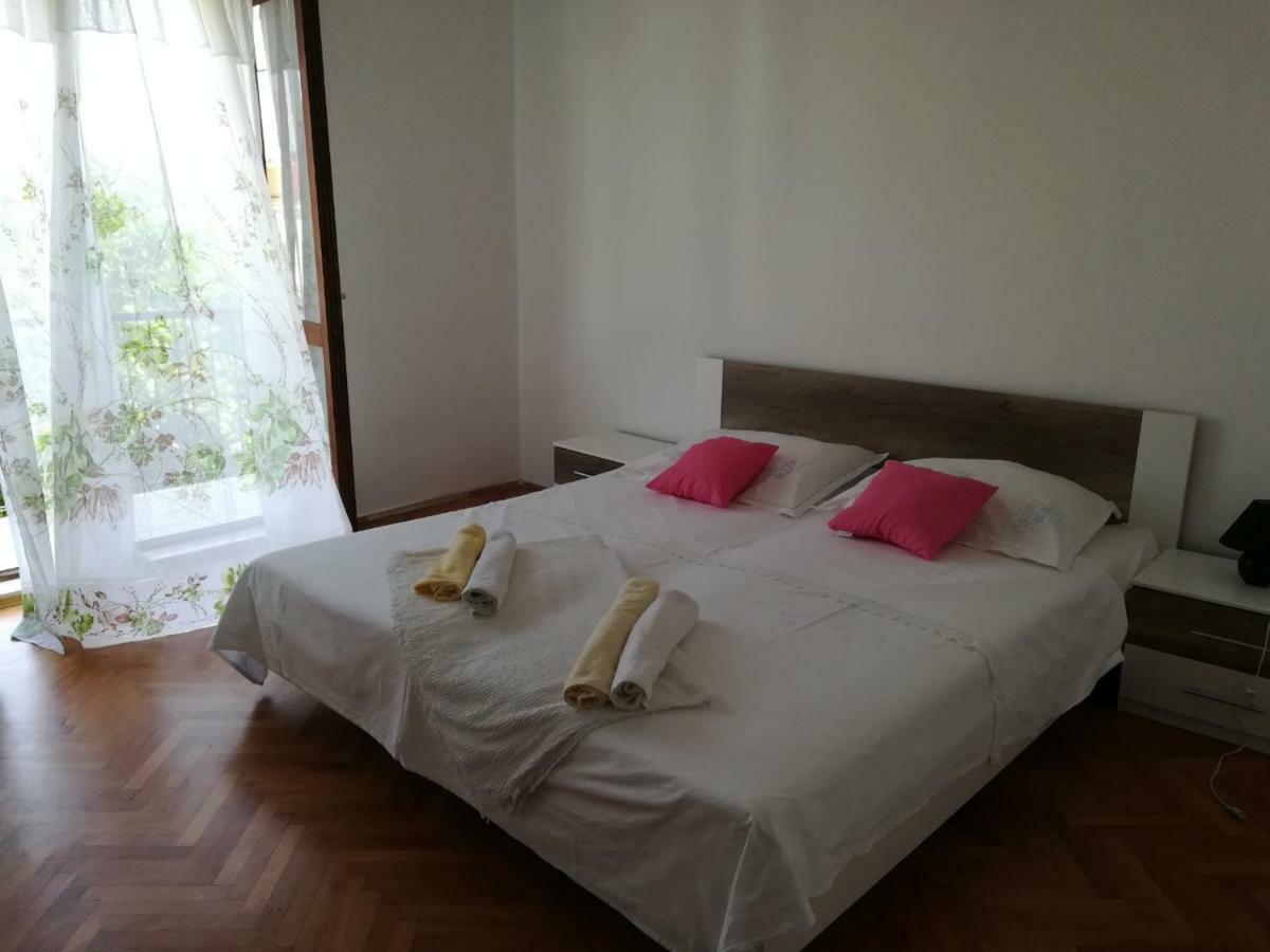 Apartments Radic Rogoznica  Bagian luar foto